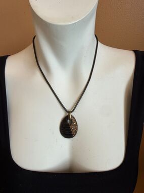 Lia Sophia Kiam Family Collection Elegant Black & Bronze Tear Drop Necklace